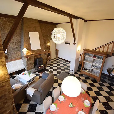 Charming House, Perfect For Family Holidays Érezée